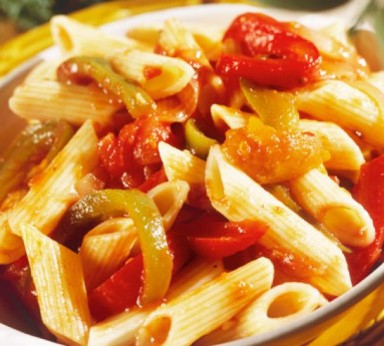 Penne with peppers and tuna 