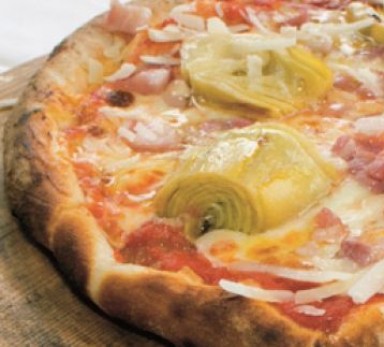 Pizza with ham and artichokes